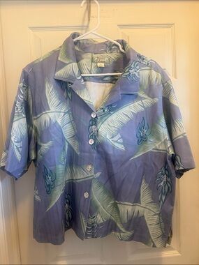 TOMMY BAHAMA Women’s 100% silk camp blouse